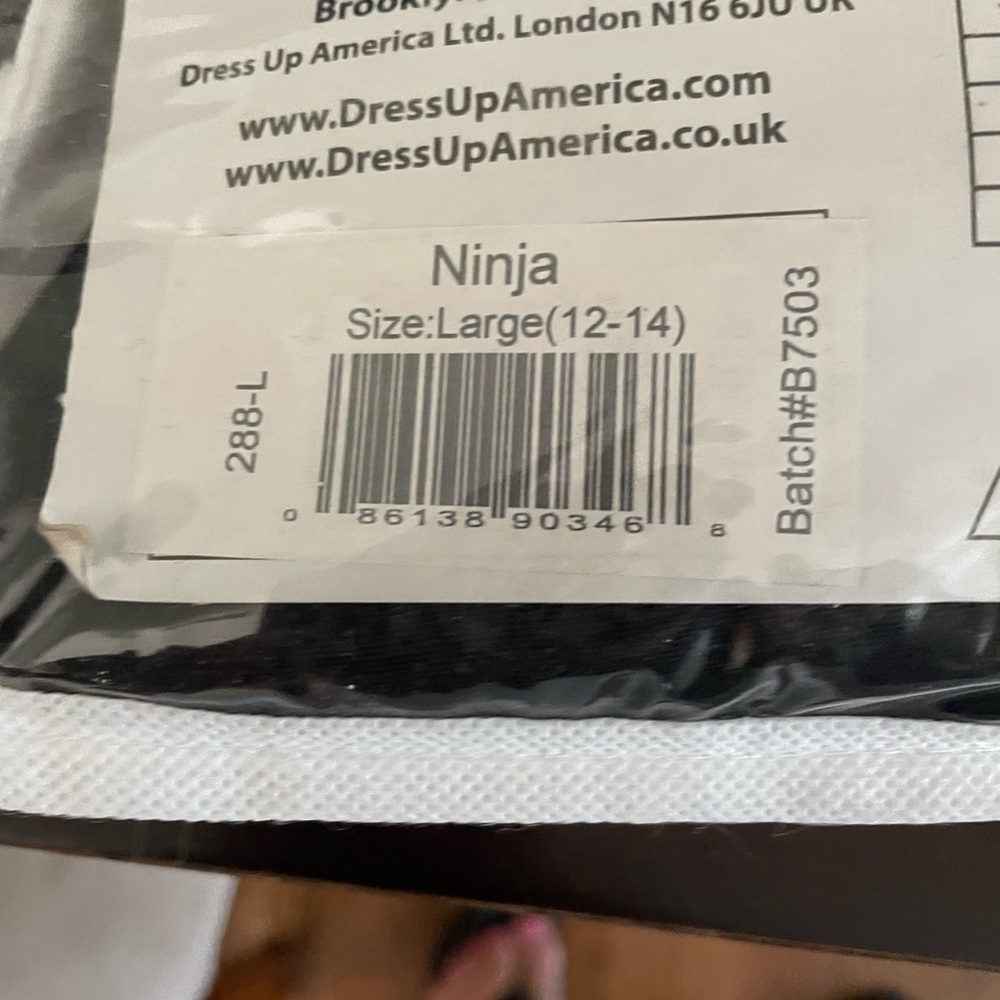 Deluxe ninja costume size 12-14 large.new - Picture 3 of 4